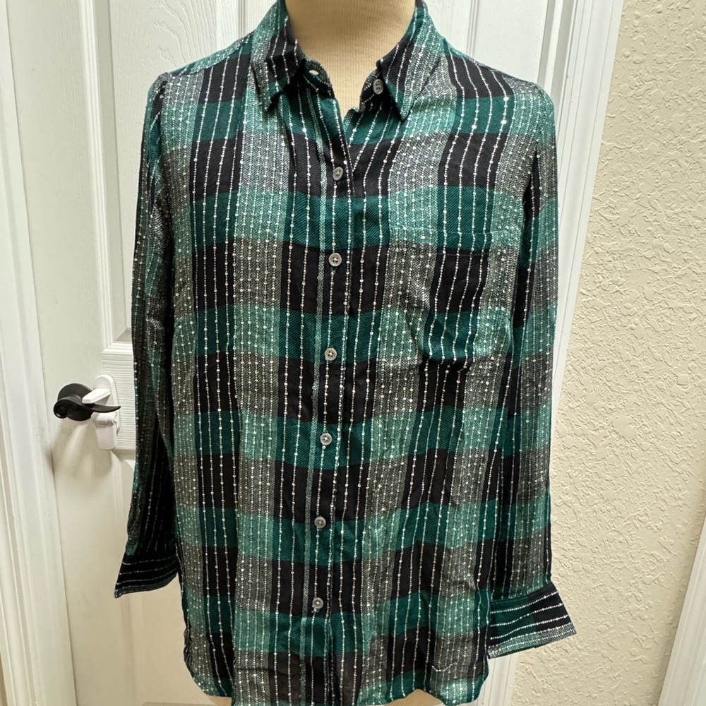 Style & Co. Button down top New With Tag
Green and black stripe country BoHo 2X